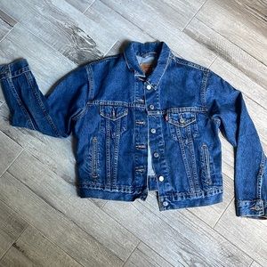 Levi’s Classic womens denim Jean Jacket sz Medium